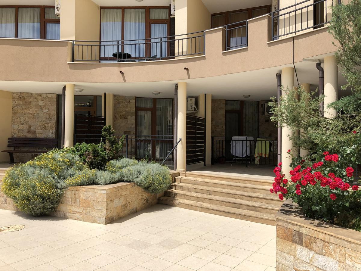 Vp Luxor Studio Sveti Vlas Exterior photo